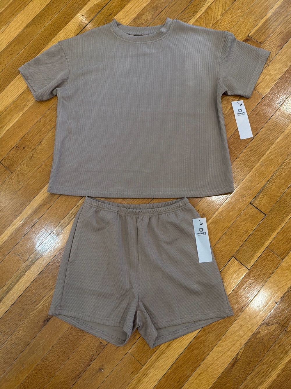 Mono B Lux Sand Wash Rib Tee Set